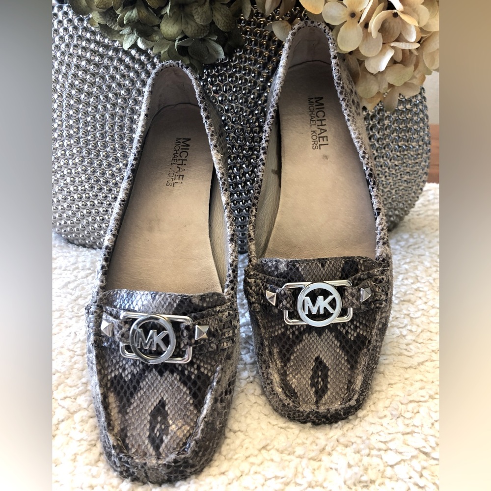 Michael Kors Snakeskin Embossed Leather Loafers Size 7.5